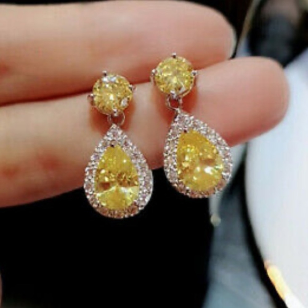 New Pretty sterling silver diamond earrings